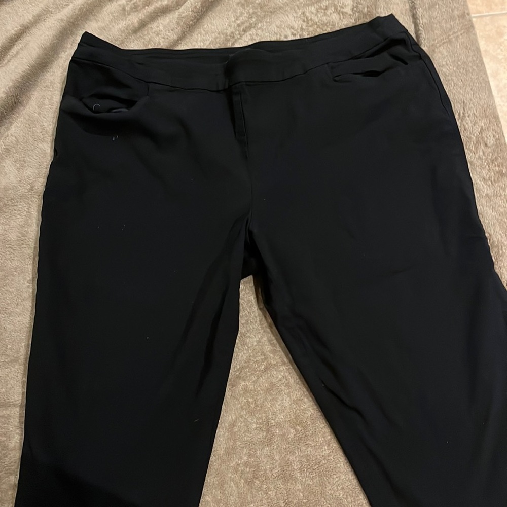 Capri pants